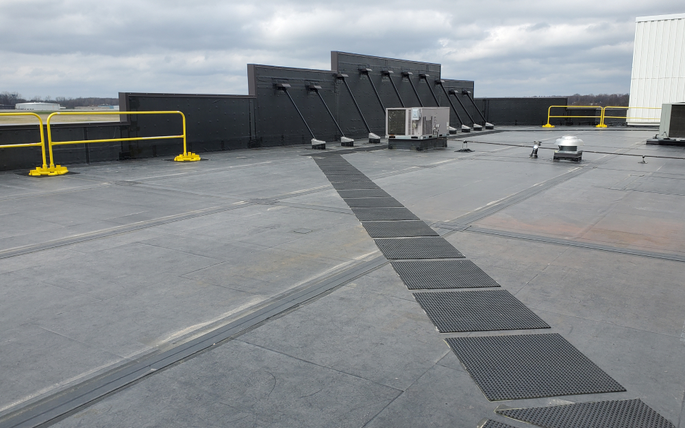 Service roof